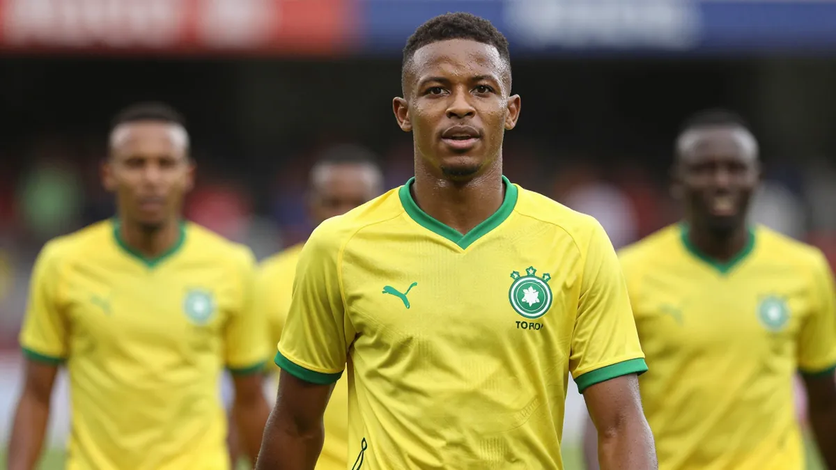 Siyanda Ndlovi, Mamelodi Sundowns FC's new signing, shares how Themba Zwane's play inspired his career shift from Golden...