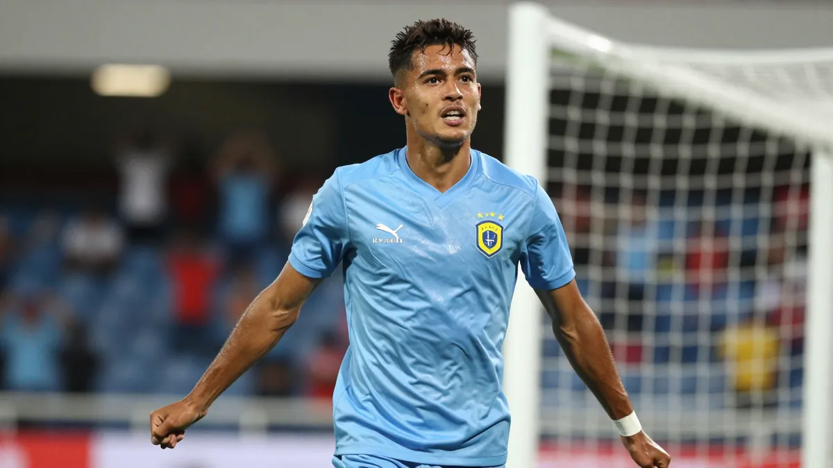 Mamelodi Sundowns FC fought back to earn a 1-1 draw against Kaizer Chiefs at FNB Stadium, with Mailula's 76th-minute goal...