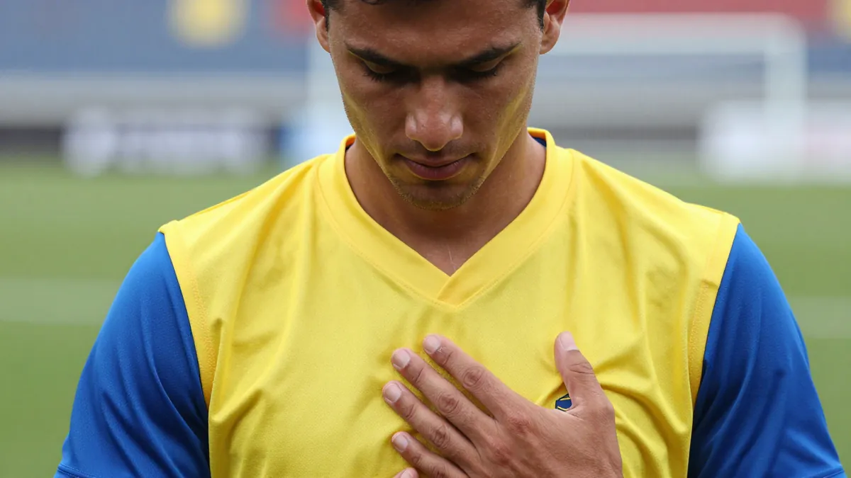 Antonio Van Wyk, Mamelodi Sundowns' new signing, honored late midfielder Jayden Adams by dedicating the team's 3-2 win...